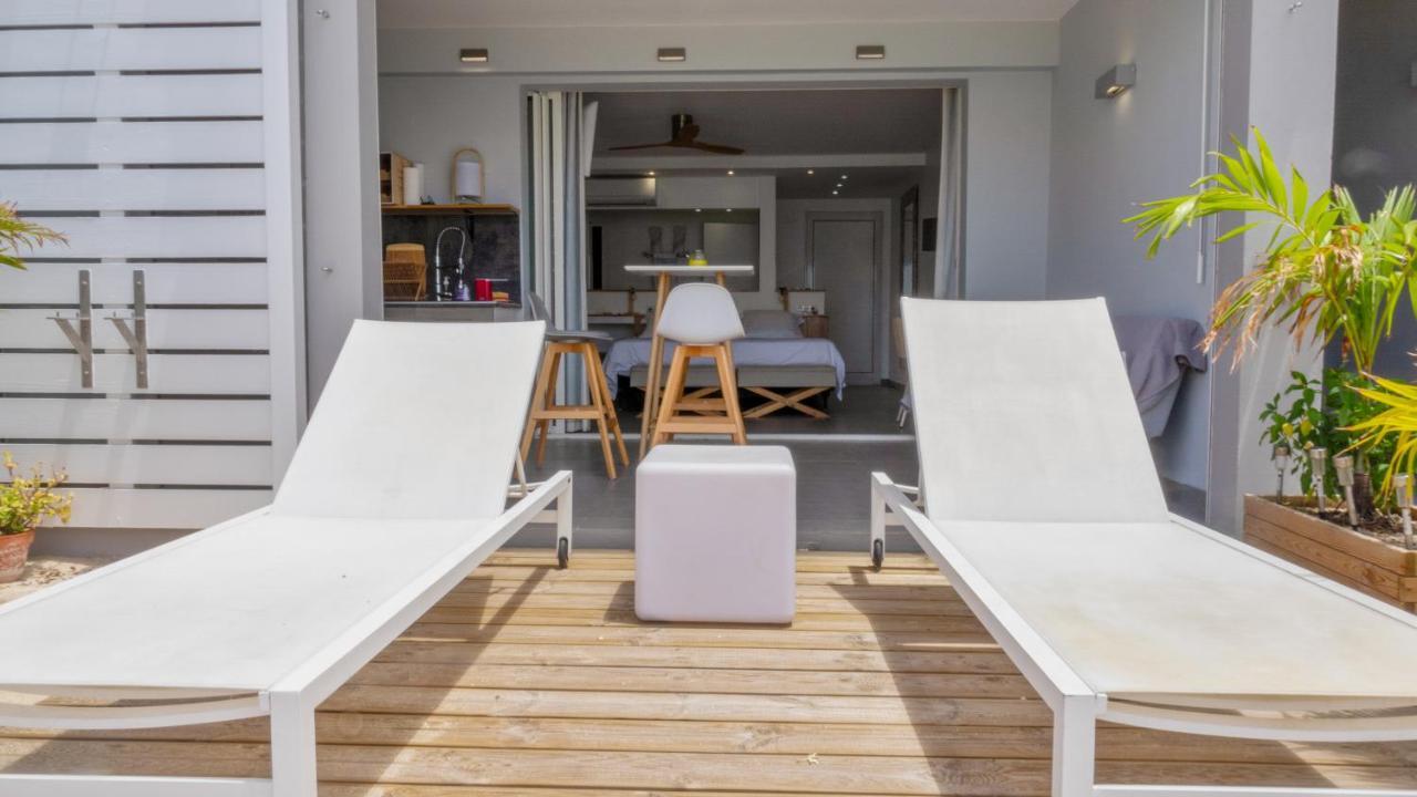 Official Page "Residence Bleu Marine" - Sea View Apartments & Studios - Saint-Martin French Side แกรนด์เคส ภายนอก รูปภาพ